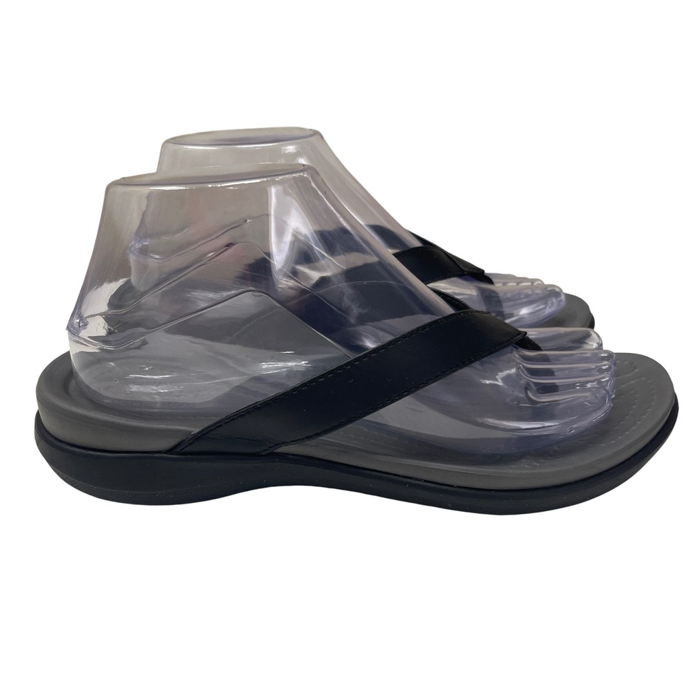 Crocs Capri V Flip Flops Sandals 7 Black Leather Comfort Wedge Thong 207623